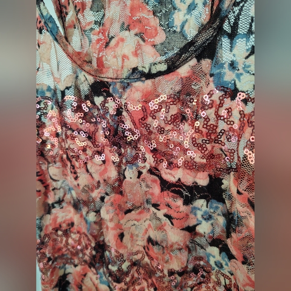 Sheer Sequin Floral Tank - Picture 6 of 7